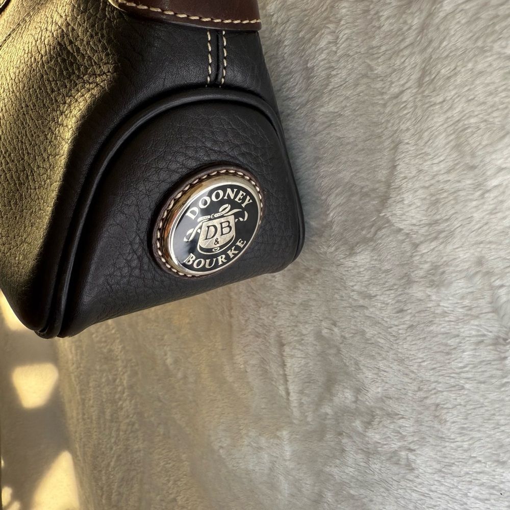 Dooney & Bourke Black and Brown Shoulder Bag - Picture 3 of 10